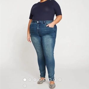 Universal Standard high rise skinny. New in bag with tags